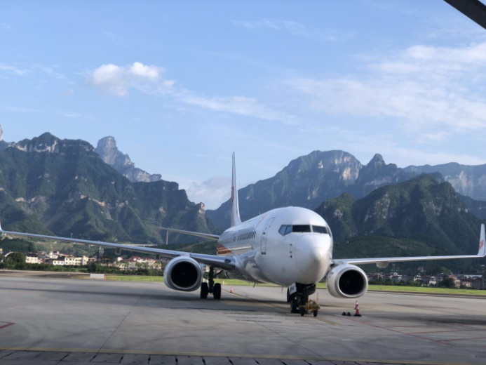 最忙暑運 張家界機場多措并舉保安全 保運行 保暢通 （服務(wù)篇）